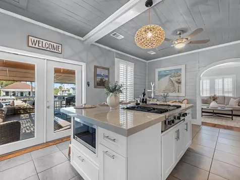 2411 42nd Street Galveston TX 77550