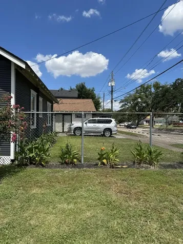 4802 Siegel Street Houston TX 77009