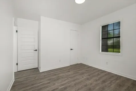 2922 Knotty Oaks Trail Houston TX 77045