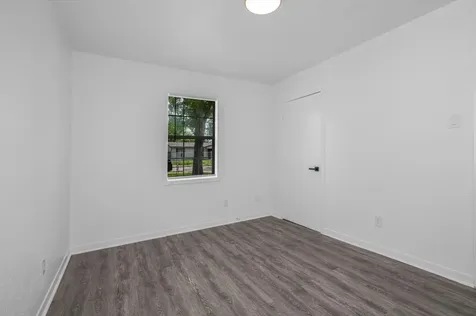 2922 Knotty Oaks Trail Houston TX 77045