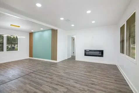 2922 Knotty Oaks Trail Houston TX 77045