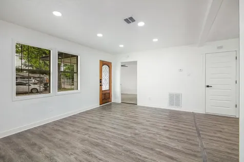 2922 Knotty Oaks Trail Houston TX 77045