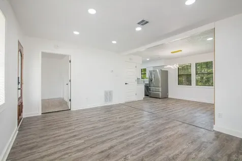 2922 Knotty Oaks Trail Houston TX 77045