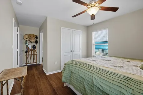 1618 Bayou Shore Drive Galveston TX 77551