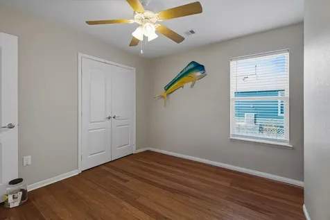 1618 Bayou Shore Drive Galveston TX 77551