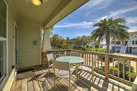 1618 Bayou Shore Drive Galveston TX 77551