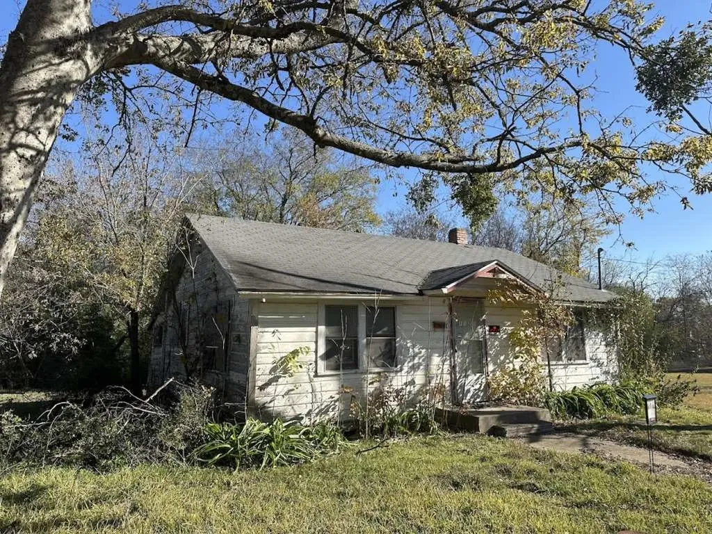 1121 Norris Street Commerce TX 75428