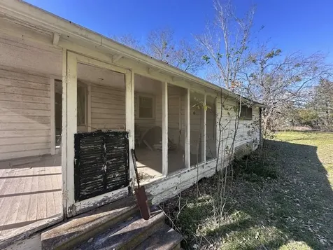 1121 Norris Street Commerce TX 75428