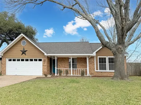 419 Narcissus Street Lake Jackson TX 77566