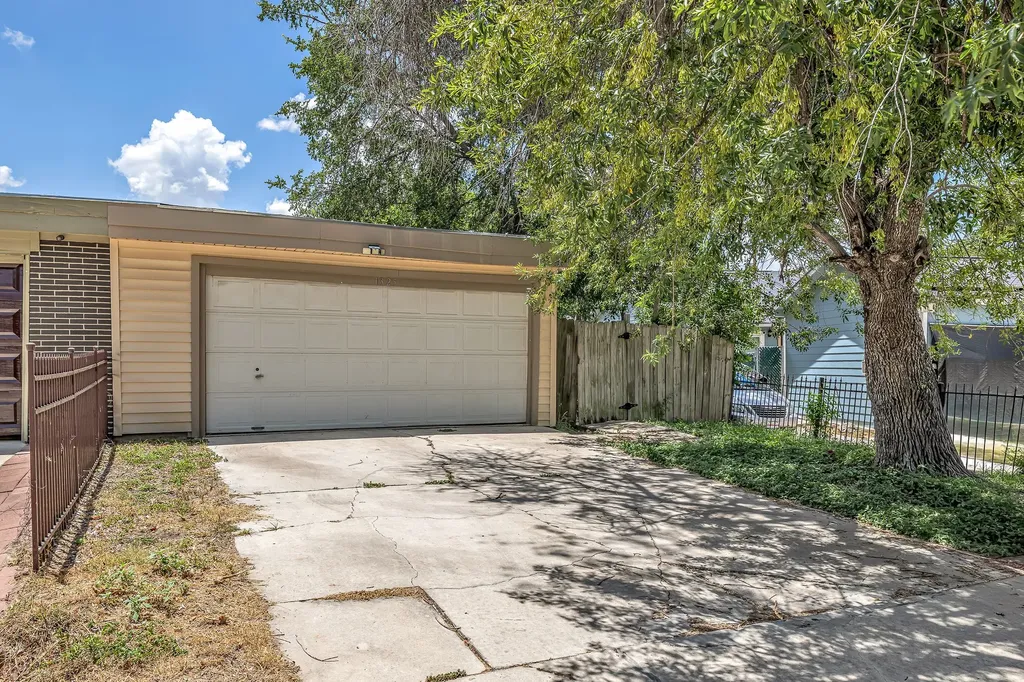 1325 Bayou Drive San Antonio TX 78245