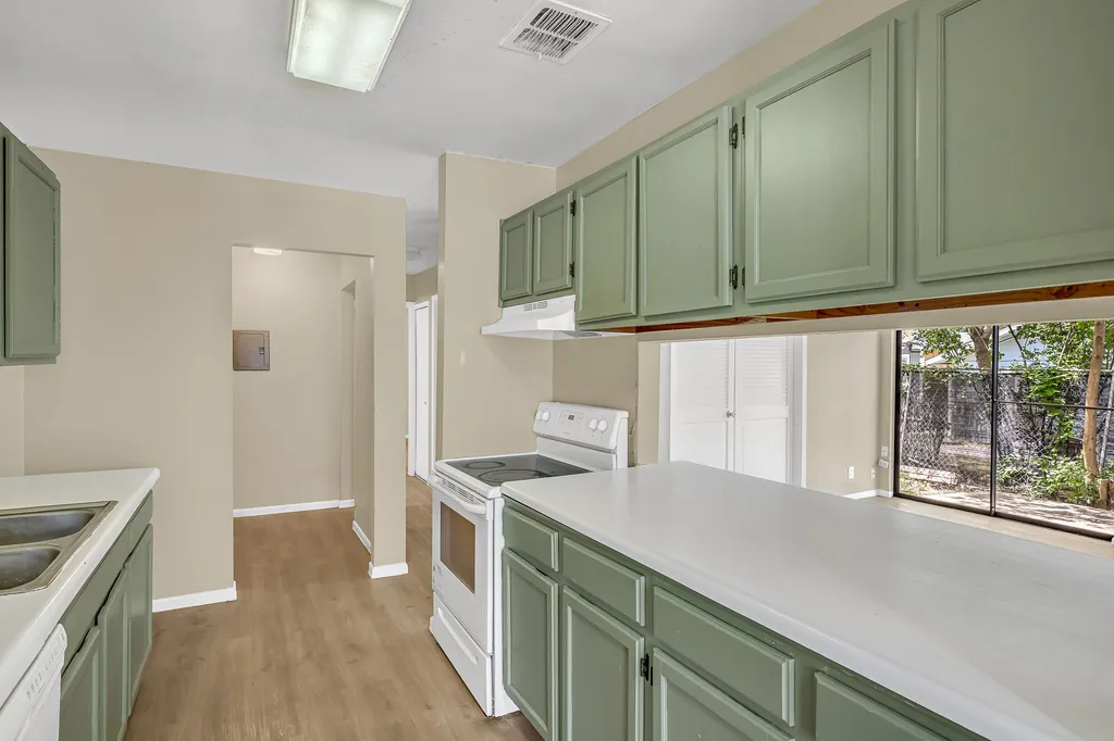 1325 Bayou Drive San Antonio TX 78245