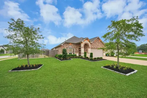101 Bayou Bend Court Angleton TX 77515