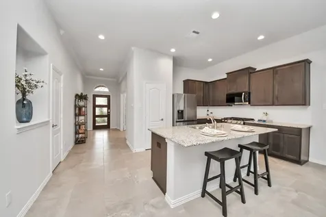 101 Bayou Bend Court Angleton TX 77515