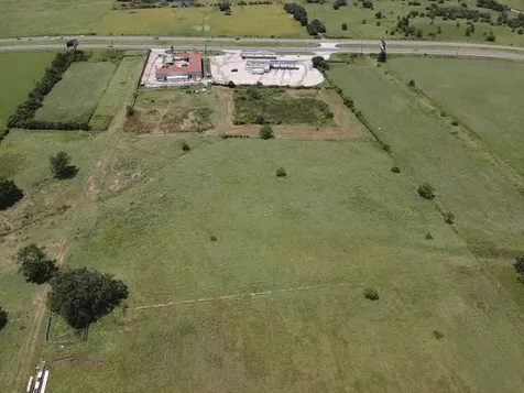 51359 Highway 290 Highway Hempstead TX 77445