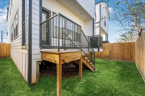 723 E 37th Street Houston TX 77022