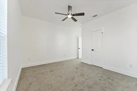 723 E 37th Street Houston TX 77022
