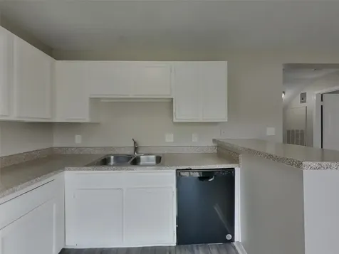 3210 Kelling Street Houston TX 77045