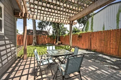 508 Canadian Street Houston TX 77009