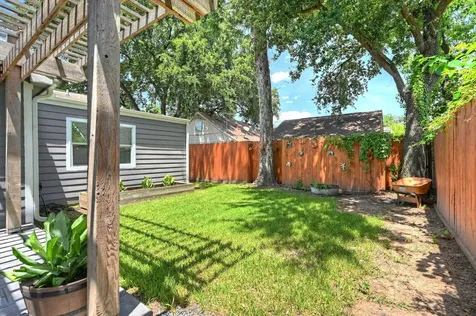 508 Canadian Street Houston TX 77009