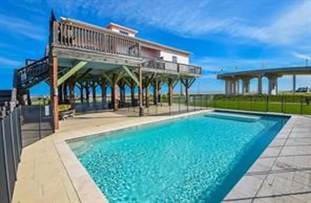 111 County Road 230 Sargent TX 77414