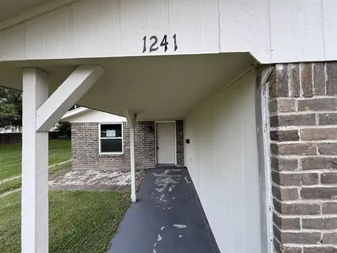 1241 Grannis Avenue Port Arthur TX 77640