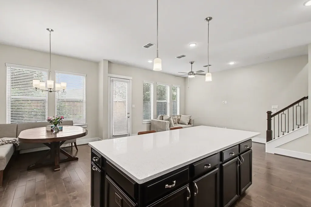 2007 Tarfite Place Houston TX 77077