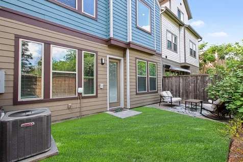 2007 Tarfite Place Houston TX 77077