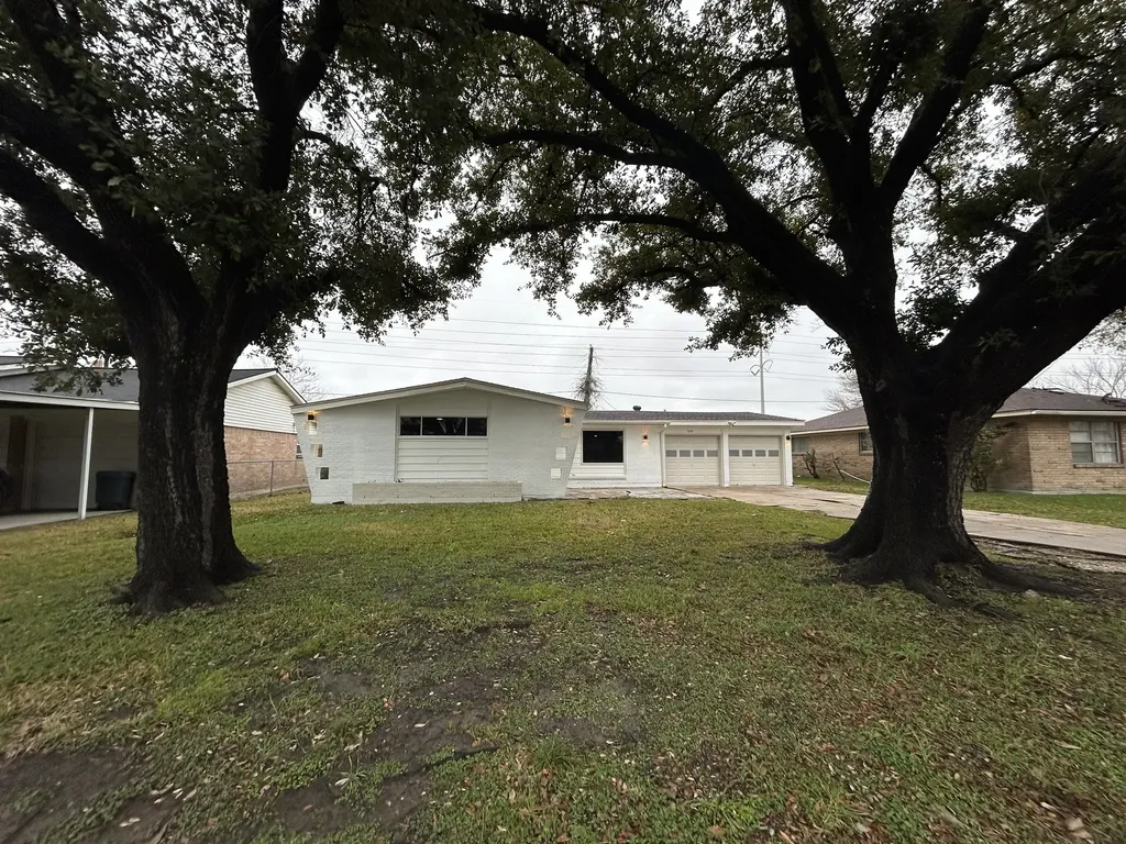 12414 Ledger Lane Houston TX 77015
