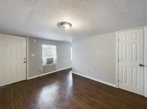 607 Enid Street 1/2 2 Houston TX 77009