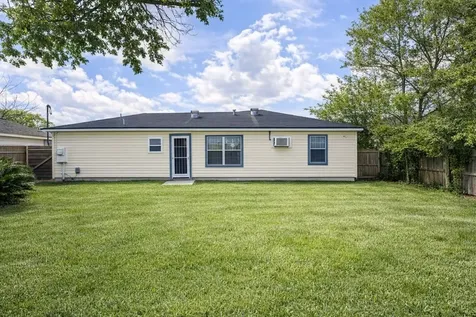 9314 Ashville Drive Houston TX 77051
