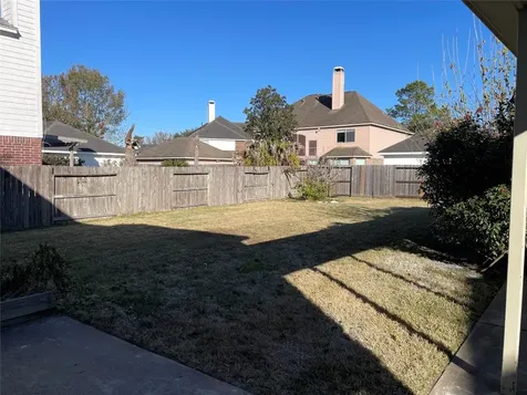 2215 Alberton Lane Pearland TX 77584