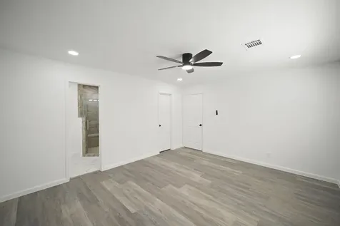 5943 Greenmont Drive Houston TX 77092