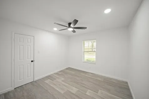 5943 Greenmont Drive Houston TX 77092