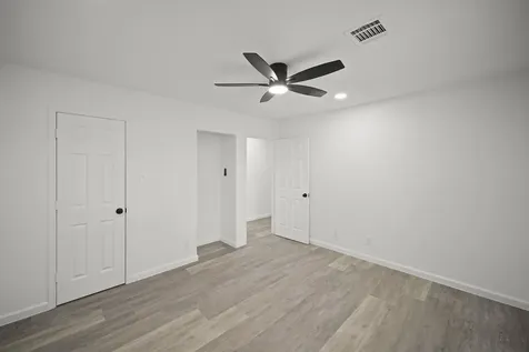 5943 Greenmont Drive Houston TX 77092