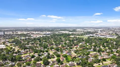5943 Greenmont Drive Houston TX 77092