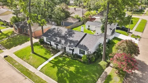 5943 Greenmont Drive Houston TX 77092