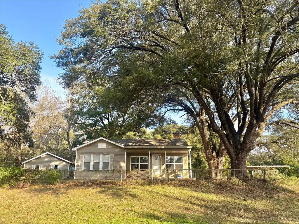 408 W Elder Street Colmesneil TX 75938