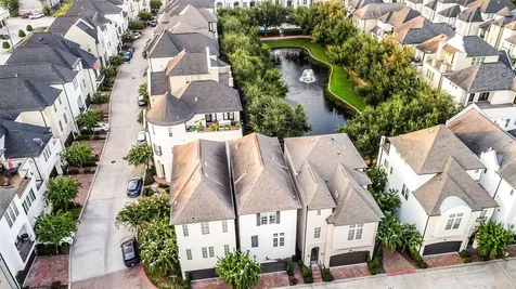 10924 Wrenwood Park Houston TX 77043