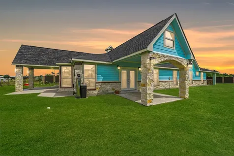 1664 Road 5601 Cleveland TX 77327