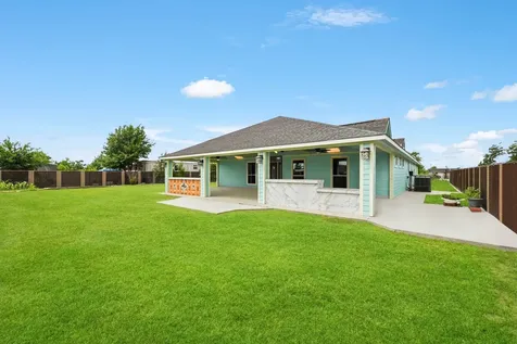1664 Road 5601 Cleveland TX 77327