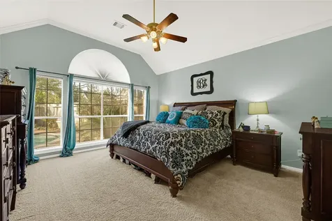 4110 Walnut Pond Drive Houston TX 77059
