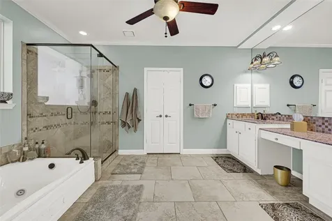 4110 Walnut Pond Drive Houston TX 77059