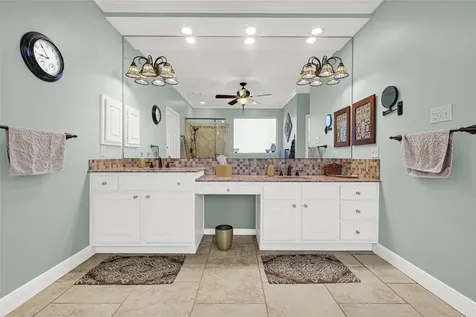 4110 Walnut Pond Drive Houston TX 77059