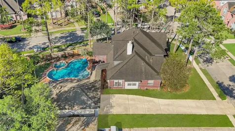4110 Walnut Pond Drive Houston TX 77059