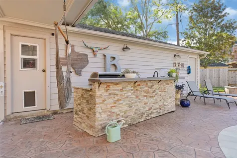 4110 Walnut Pond Drive Houston TX 77059