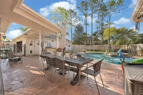 4110 Walnut Pond Drive Houston TX 77059