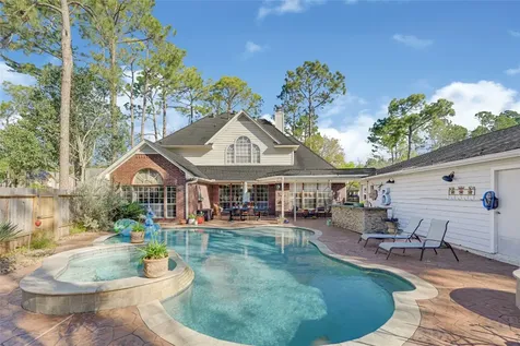 4110 Walnut Pond Drive Houston TX 77059