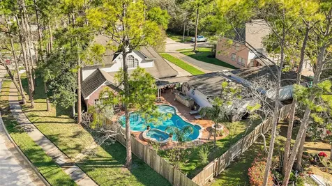 4110 Walnut Pond Drive Houston TX 77059