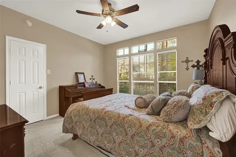 4110 Walnut Pond Drive Houston TX 77059