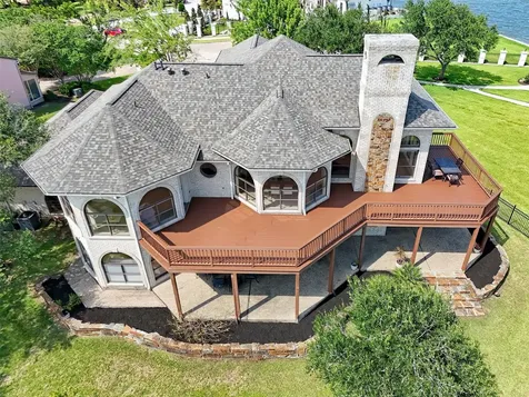 107 Twin Oaks Way Kemah TX 77565